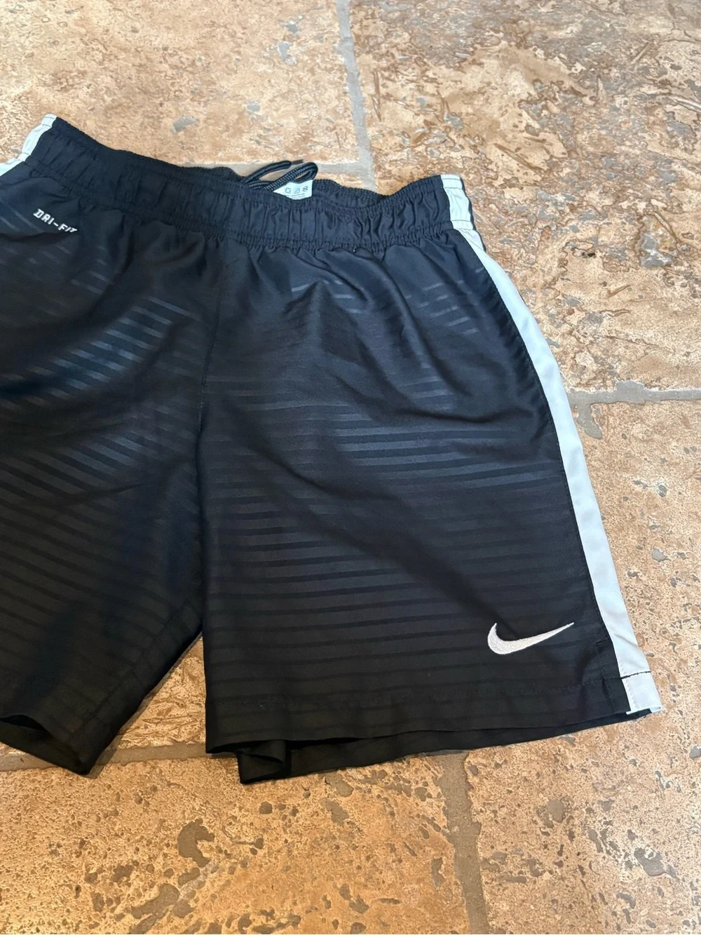 Nike Boys Kids Black Athletic Shorts with White Side Stripe Size Small